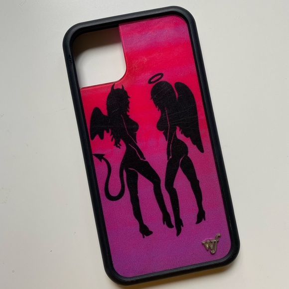 ⭐️SOLD⭐️Wildflower iPhone 11 Case - Picture 2 of 4